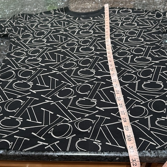 Calvin Klein Black and White Logo Tee - Picture 3 of 6